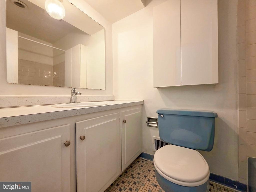 4221 N Valiant Court - Photo 26