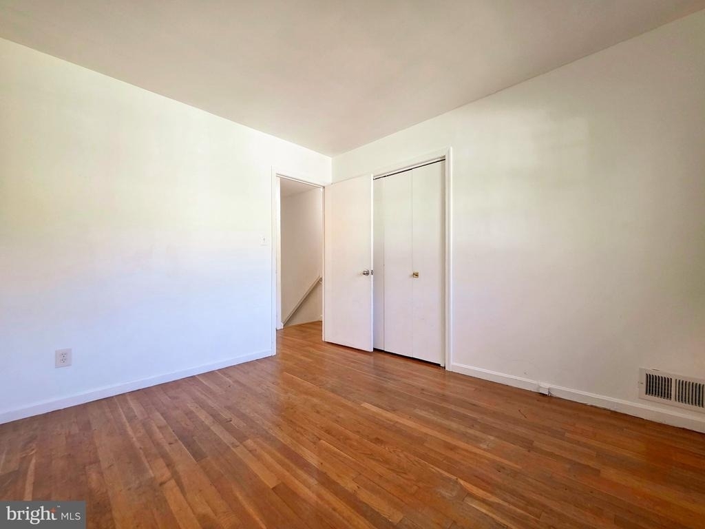 4221 N Valiant Court - Photo 23