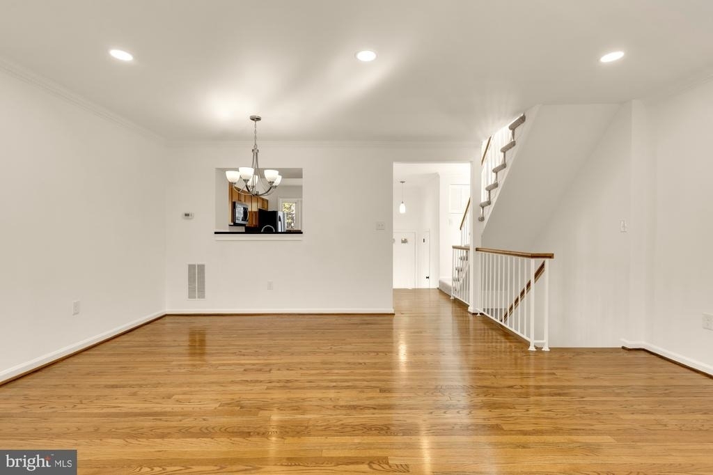 19 Fendall Avenue - Photo 8
