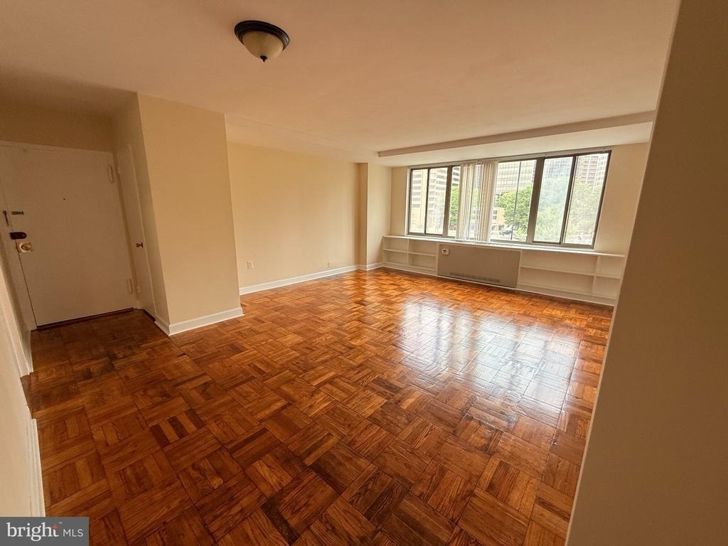 1111 Arlington Boulevard - Photo 1