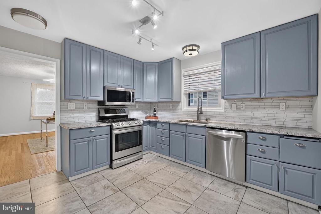 2637 N Greenbrier Street - Photo 8