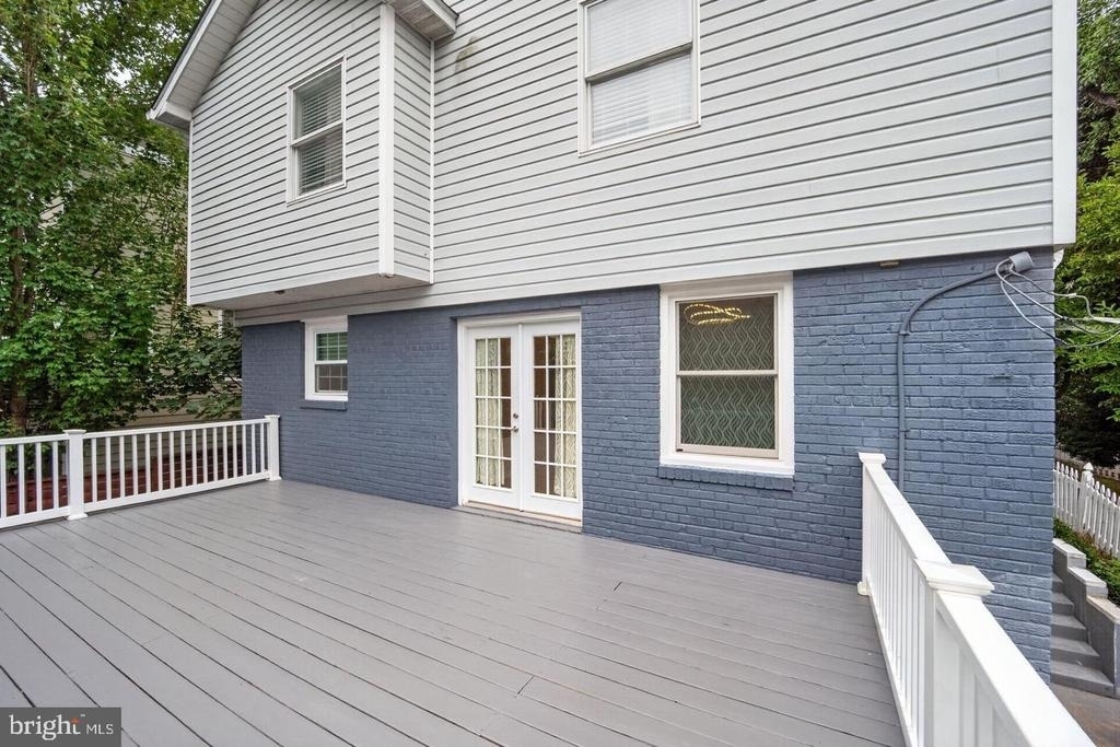 2637 N Greenbrier Street - Photo 13