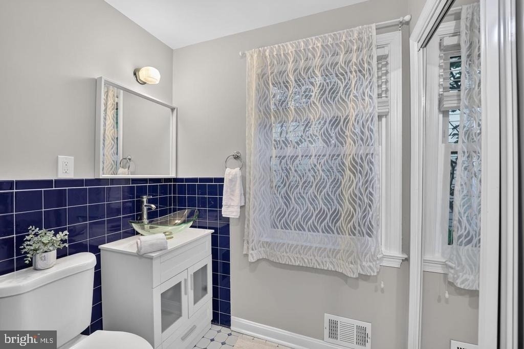 2637 N Greenbrier Street - Photo 14