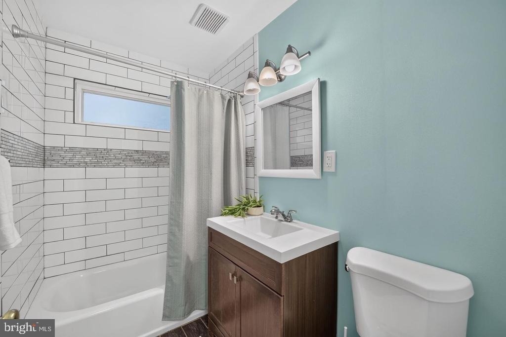 2637 N Greenbrier Street - Photo 24