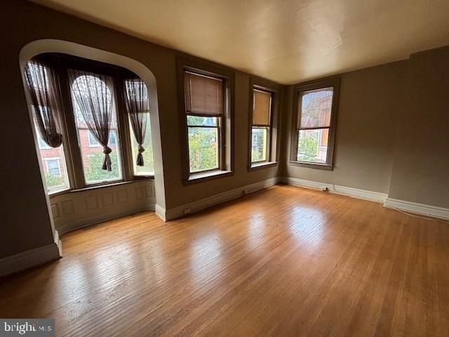458 W Market Street - Photo 2
