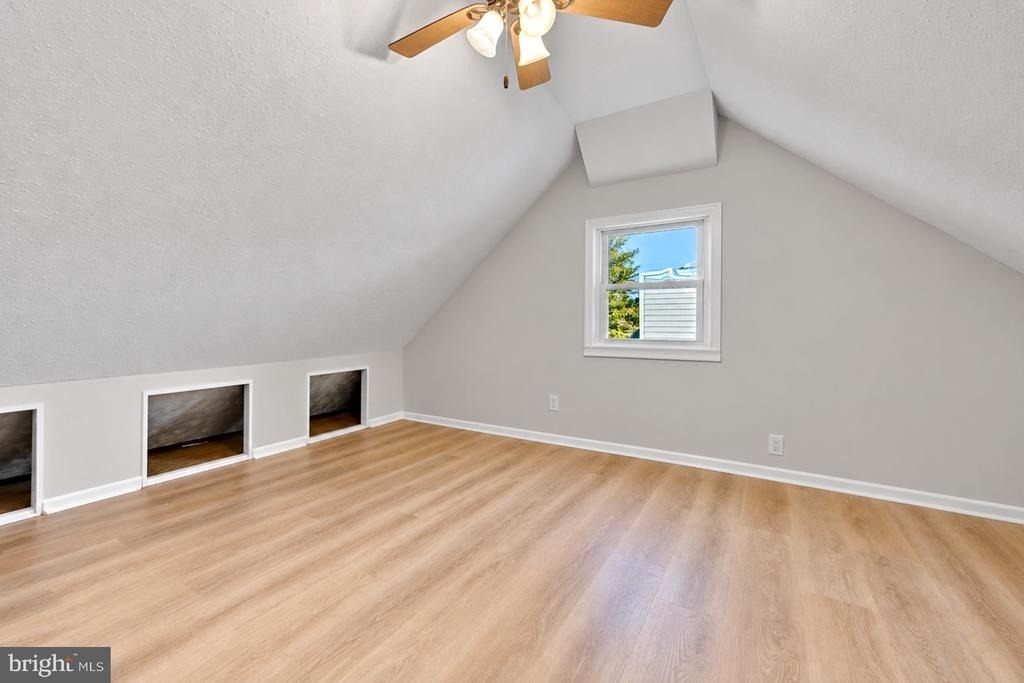 266 Eaton Avenue - Photo 9