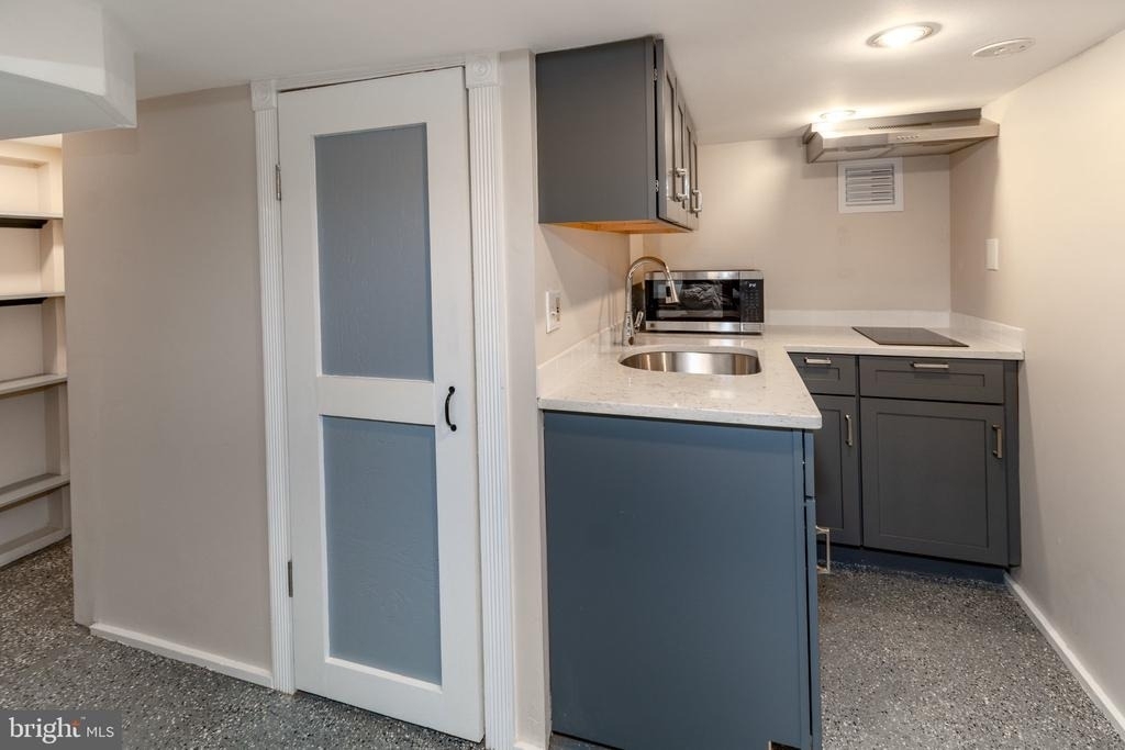 59 S Franklin Street - Photo 15
