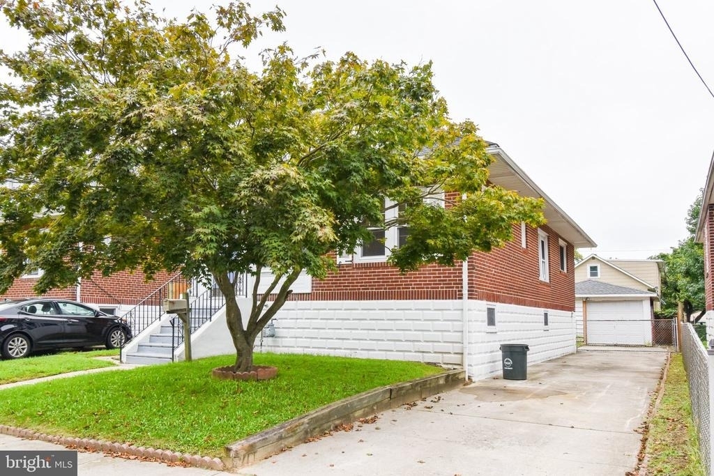 24 W 7th Avenue - Photo 2