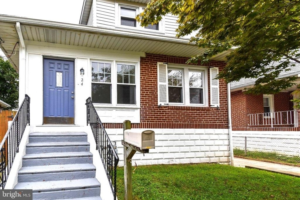 24 W 7th Avenue - Photo 0