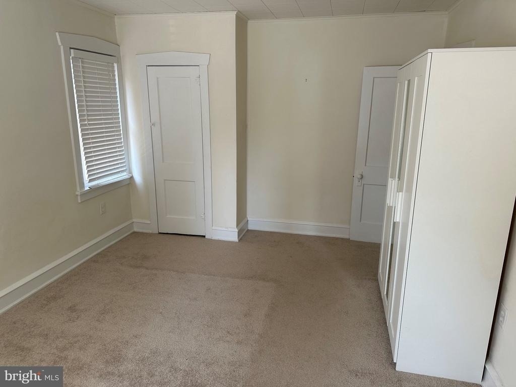 128 E Franklin Avenue - Photo 10
