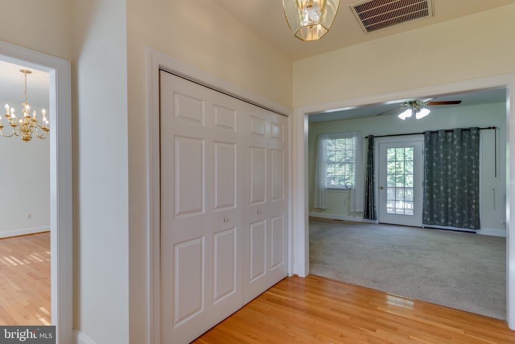 41490 Garrett Court - Photo 4