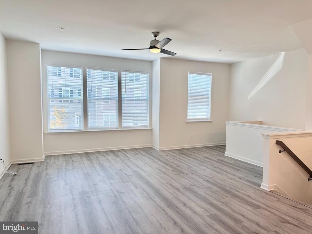236 Jessica Lyn Avenue - Photo 5