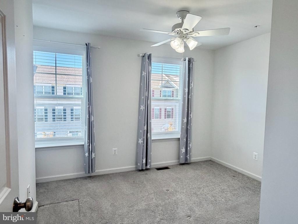 236 Jessica Lyn Avenue - Photo 24