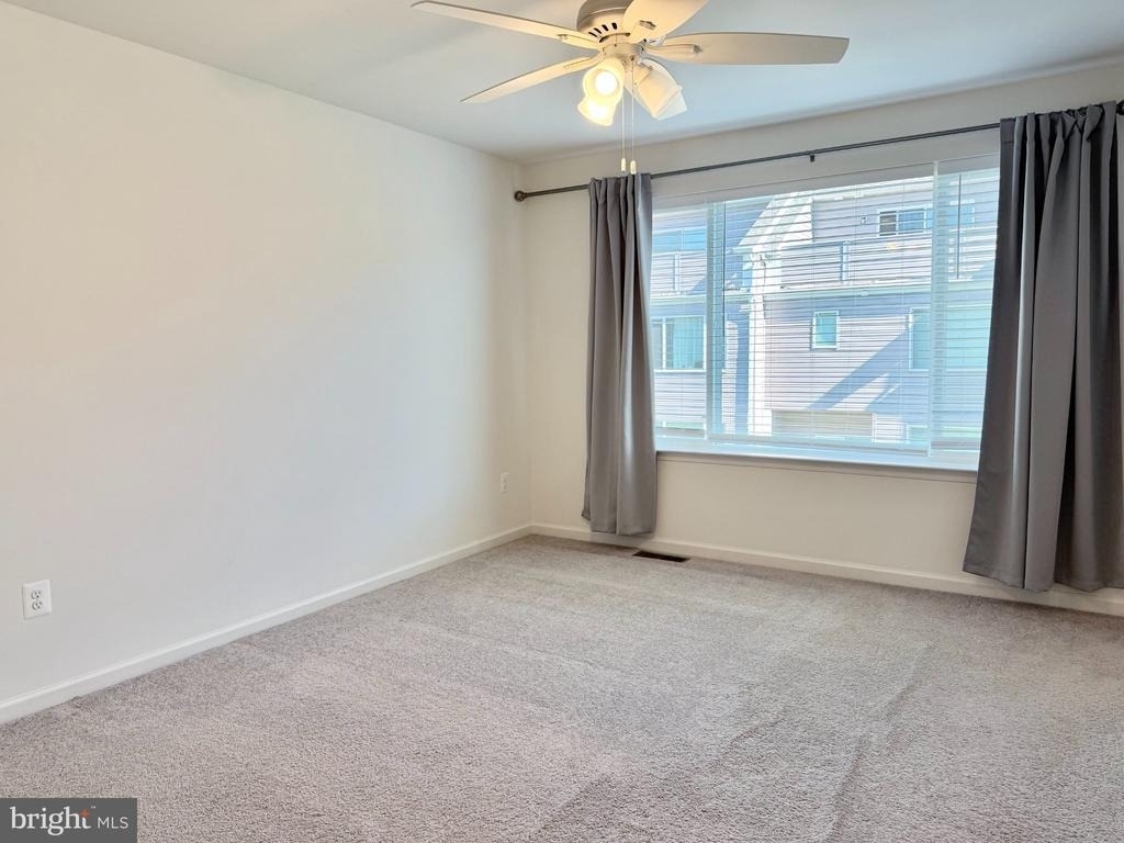 236 Jessica Lyn Avenue - Photo 16