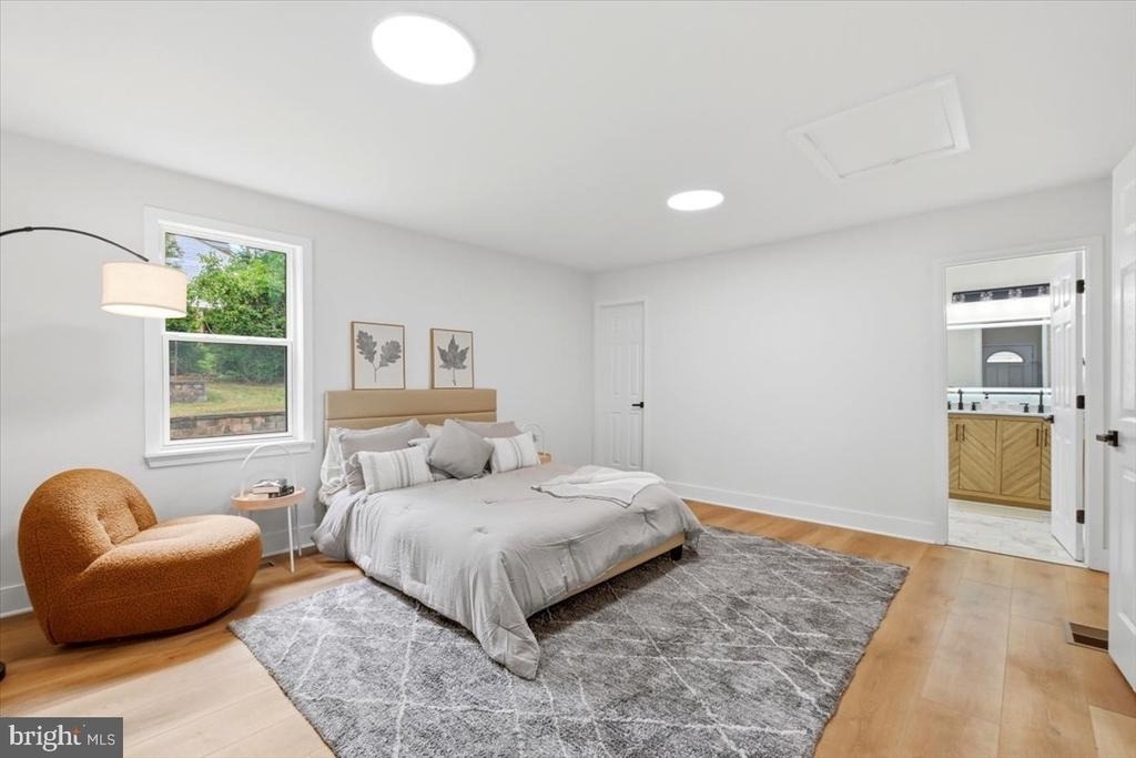 2412 Valley Way - Photo 17