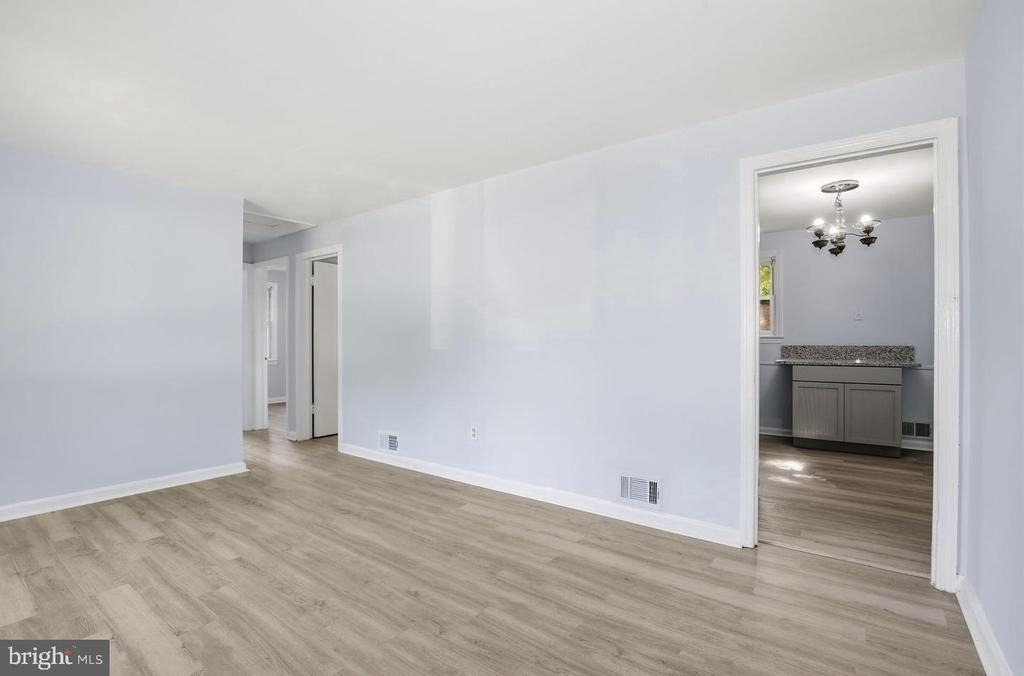 9712 51st Avenue - Photo 4