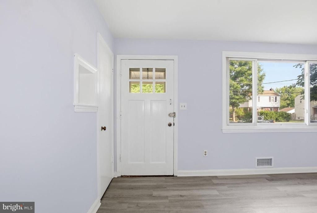 9712 51st Avenue - Photo 5