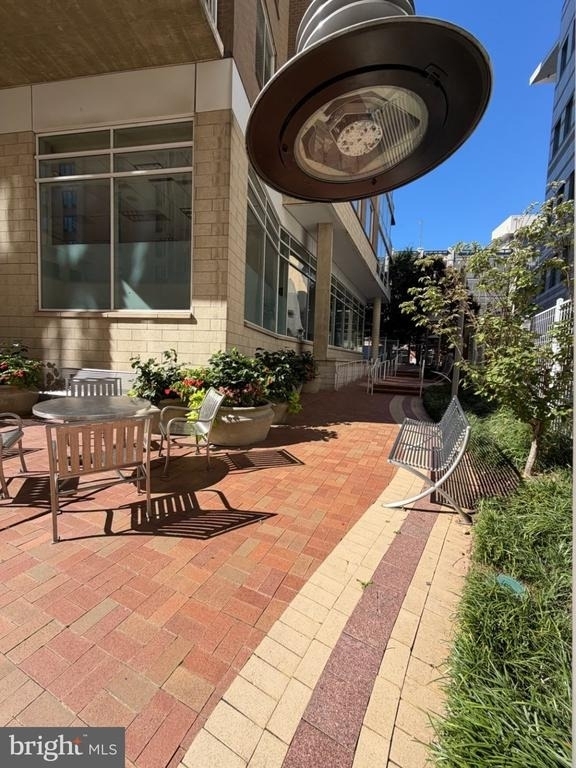 930 Wayne Avenue - Photo 31