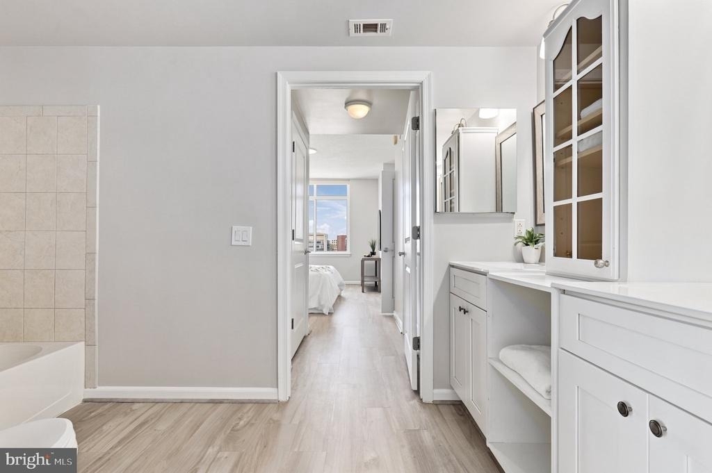 930 Wayne Avenue - Photo 13