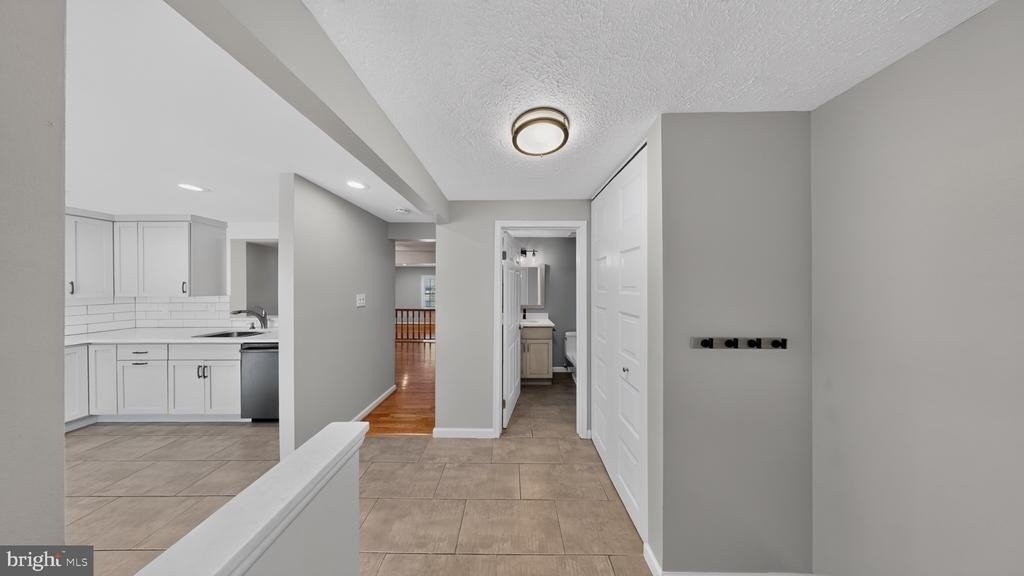 7521 Weatherby Drive - Photo 8