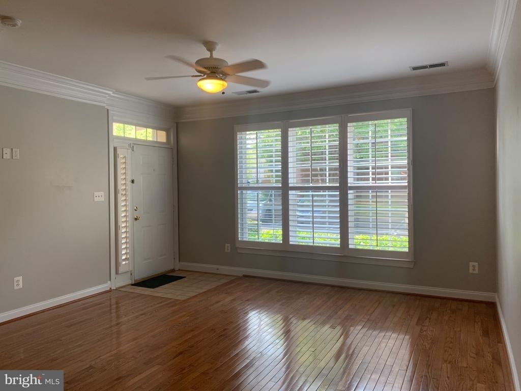 258 Fountain Green Lane - Photo 1