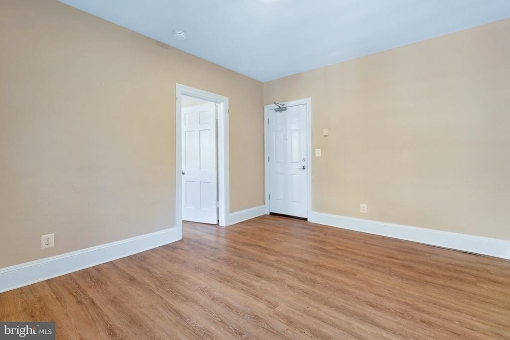 8501 Flower Avenue - Photo 11