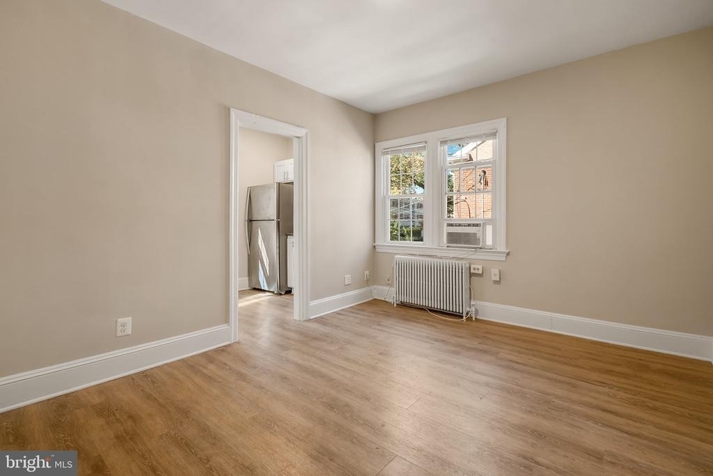 8501 Flower Avenue - Photo 10