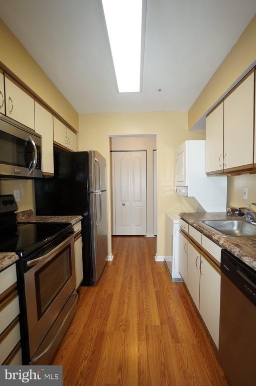 8360 Montgomery Run - Photo 3
