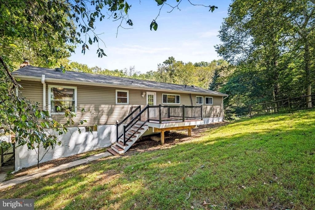 4 Carolina Avenue - Photo 19