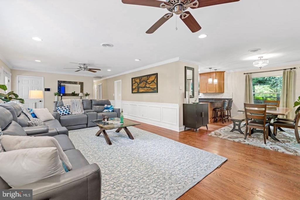 4 Carolina Avenue - Photo 13