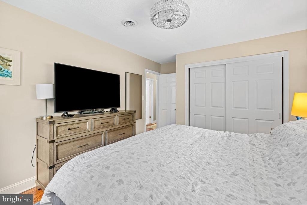 4 Carolina Avenue - Photo 28