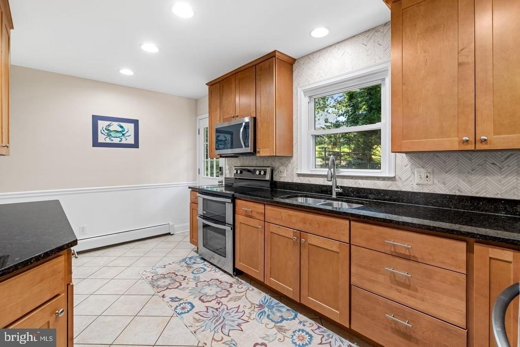 4 Carolina Avenue - Photo 17