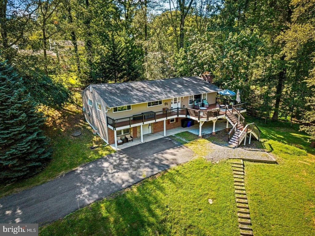 4 Carolina Avenue - Photo 55