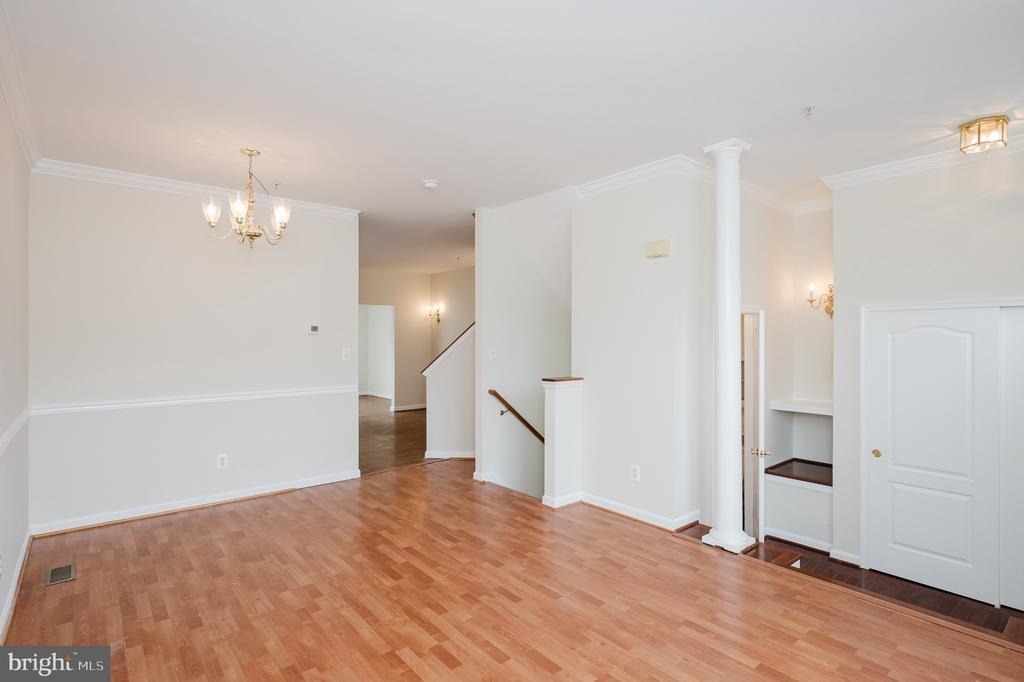 540 Kirkcaldy Way - Photo 7
