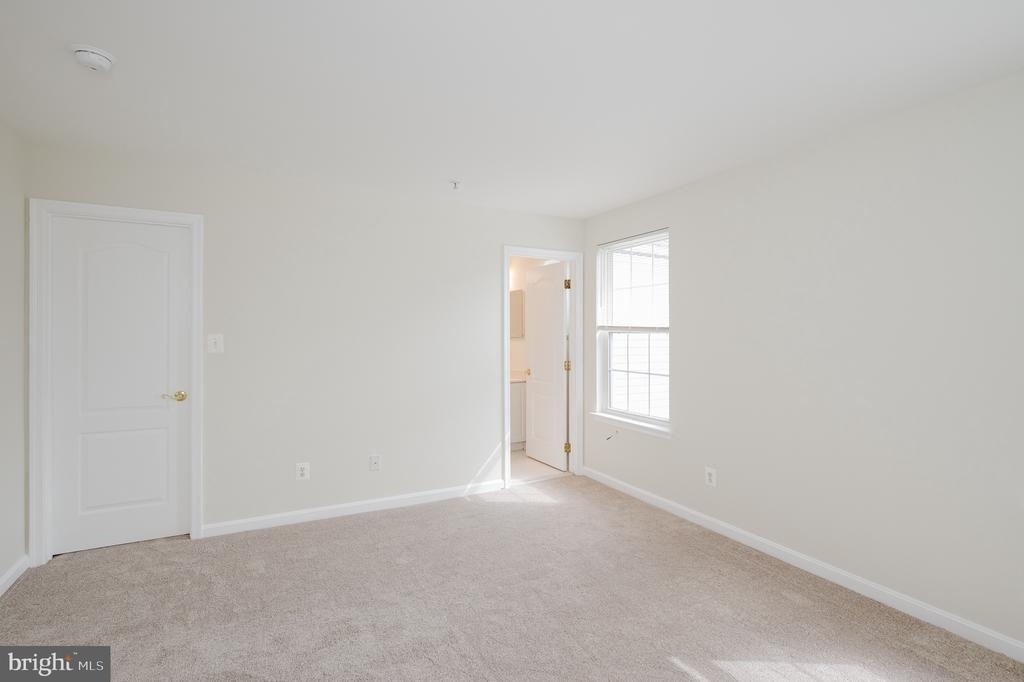 540 Kirkcaldy Way - Photo 25