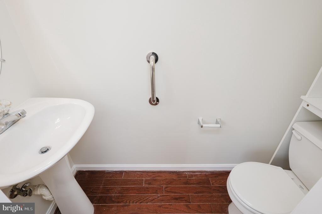 540 Kirkcaldy Way - Photo 5