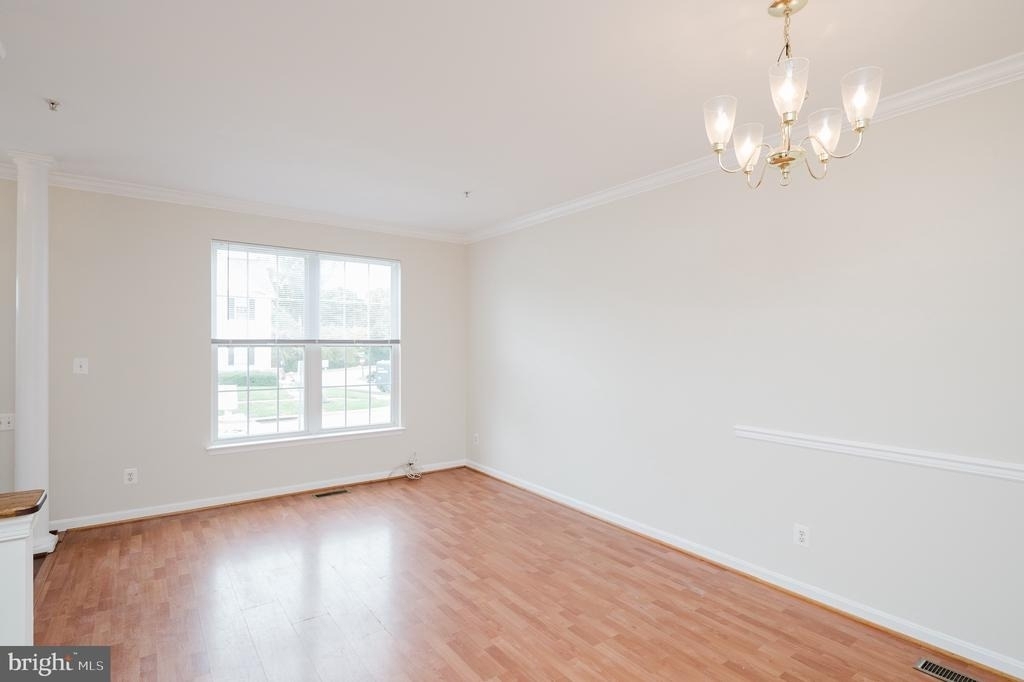 540 Kirkcaldy Way - Photo 9