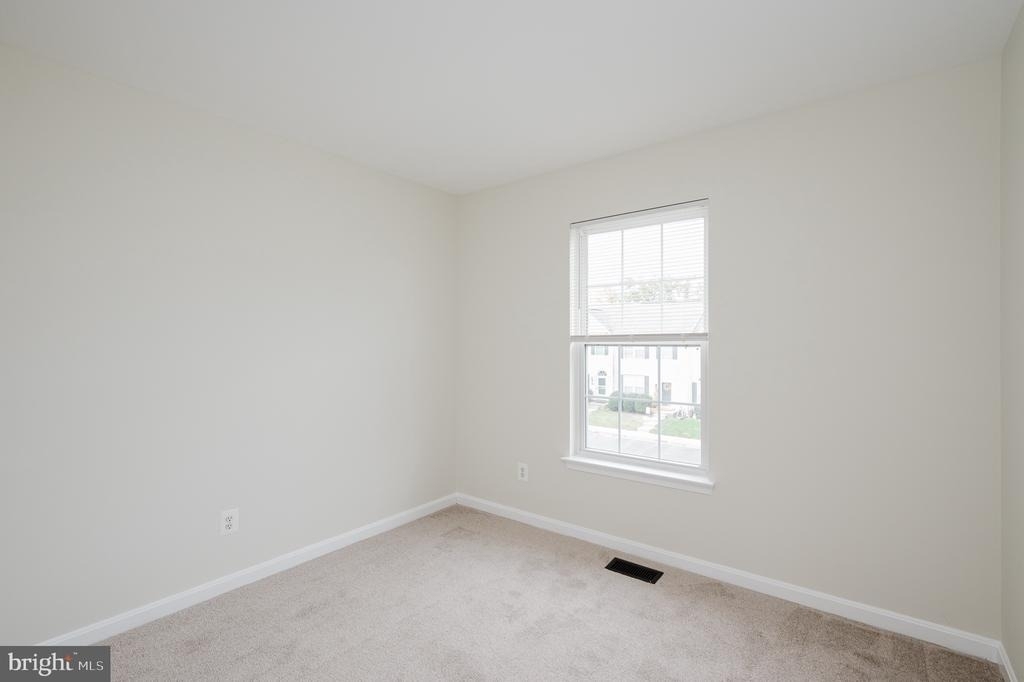 540 Kirkcaldy Way - Photo 30