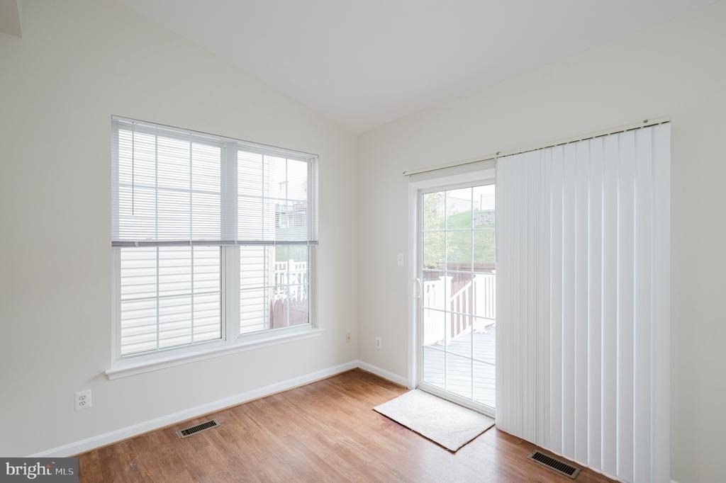 540 Kirkcaldy Way - Photo 21