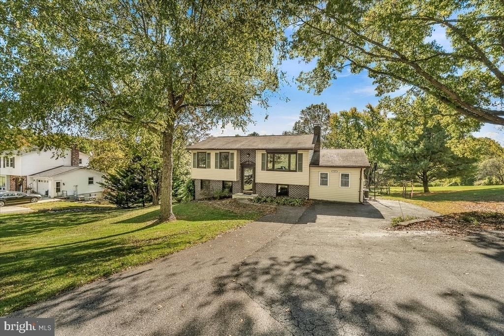 6541 S Clifton Road - Photo 0