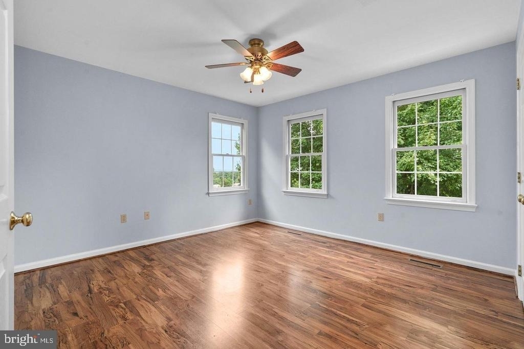 4840 Teen Barnes Road - Photo 37