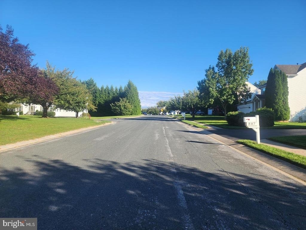 885 Caren Drive - Photo 1