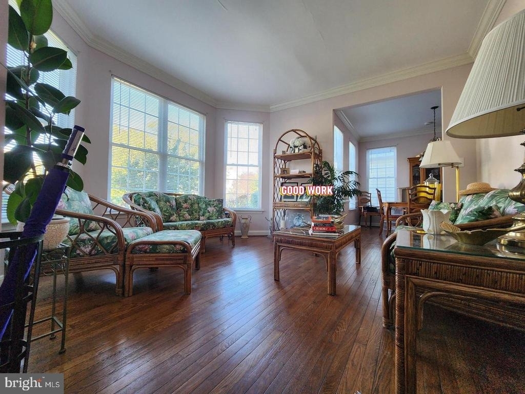 885 Caren Drive - Photo 2