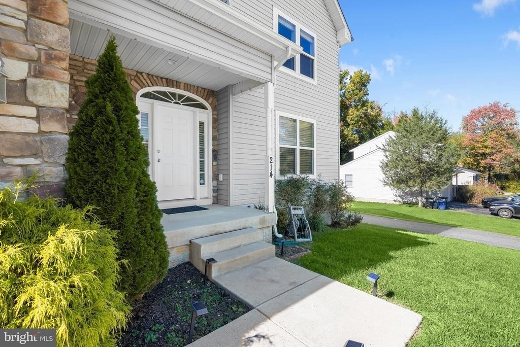 214 New Avenue - Photo 4