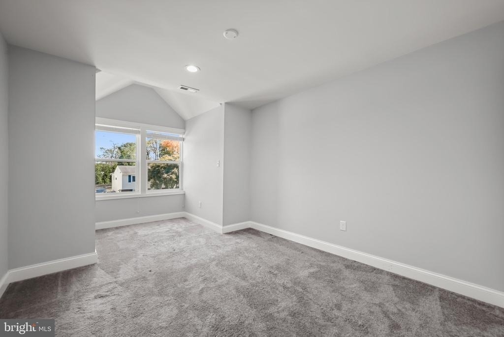 214 New Avenue - Photo 41