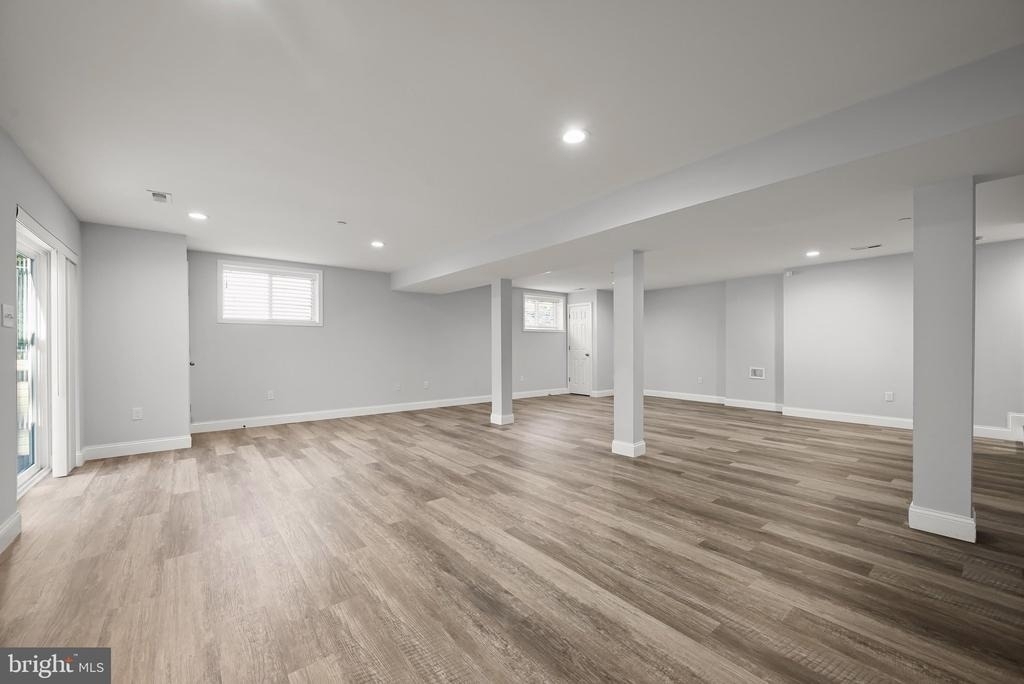 214 New Avenue - Photo 52