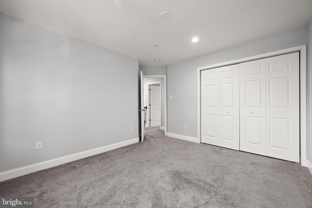 214 New Avenue - Photo 45