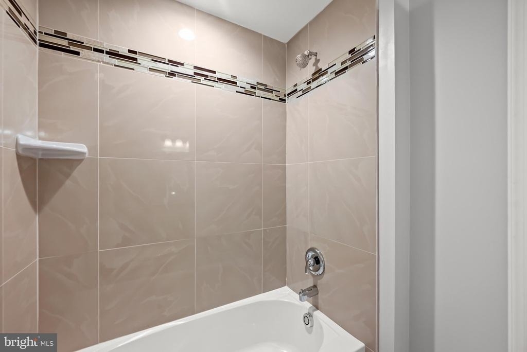 214 New Avenue - Photo 59