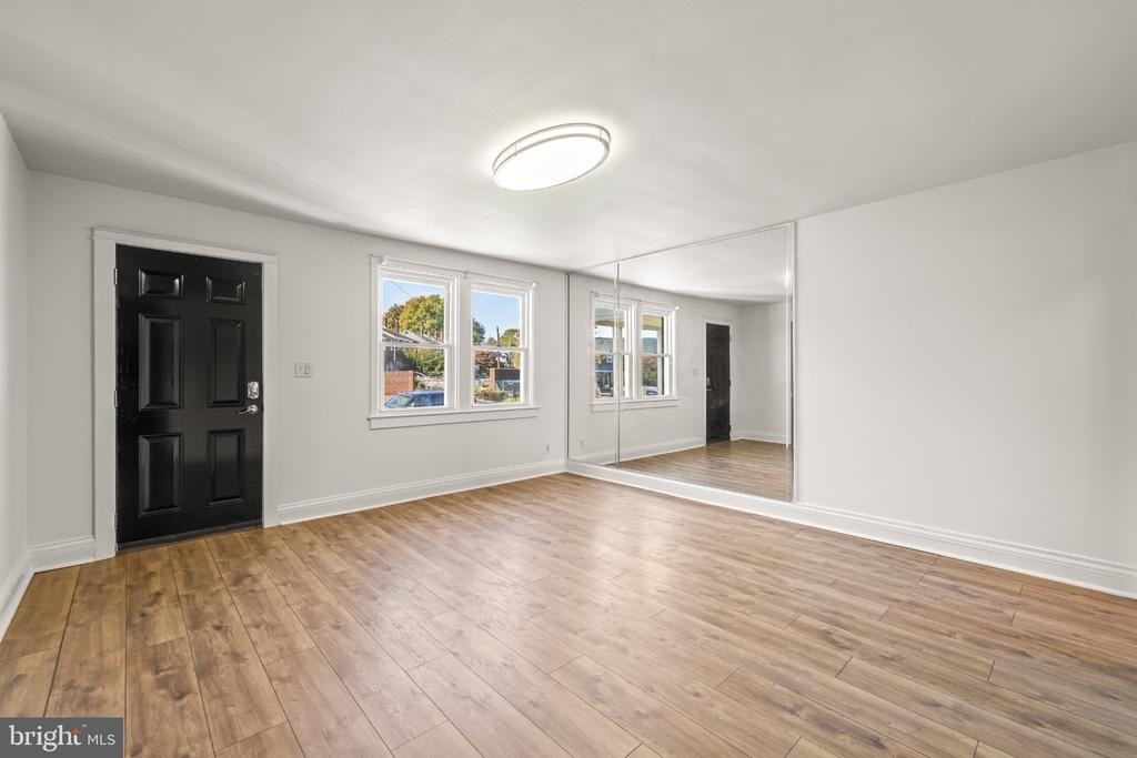 244 E Susquehanna Avenue - Photo 7