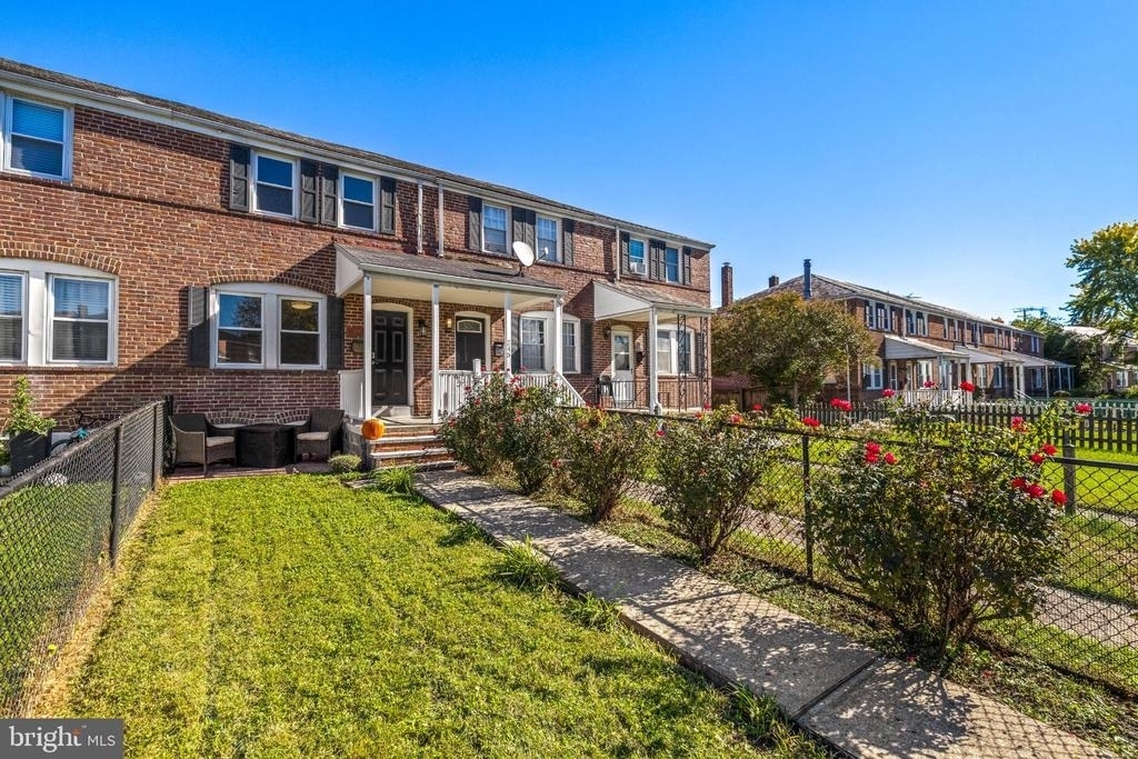 244 E Susquehanna Avenue - Photo 1